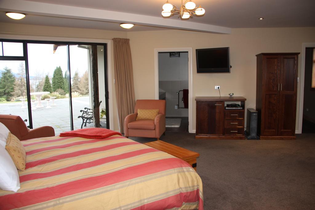 Dock Bay Lodge Те-Анау Экстерьер фото