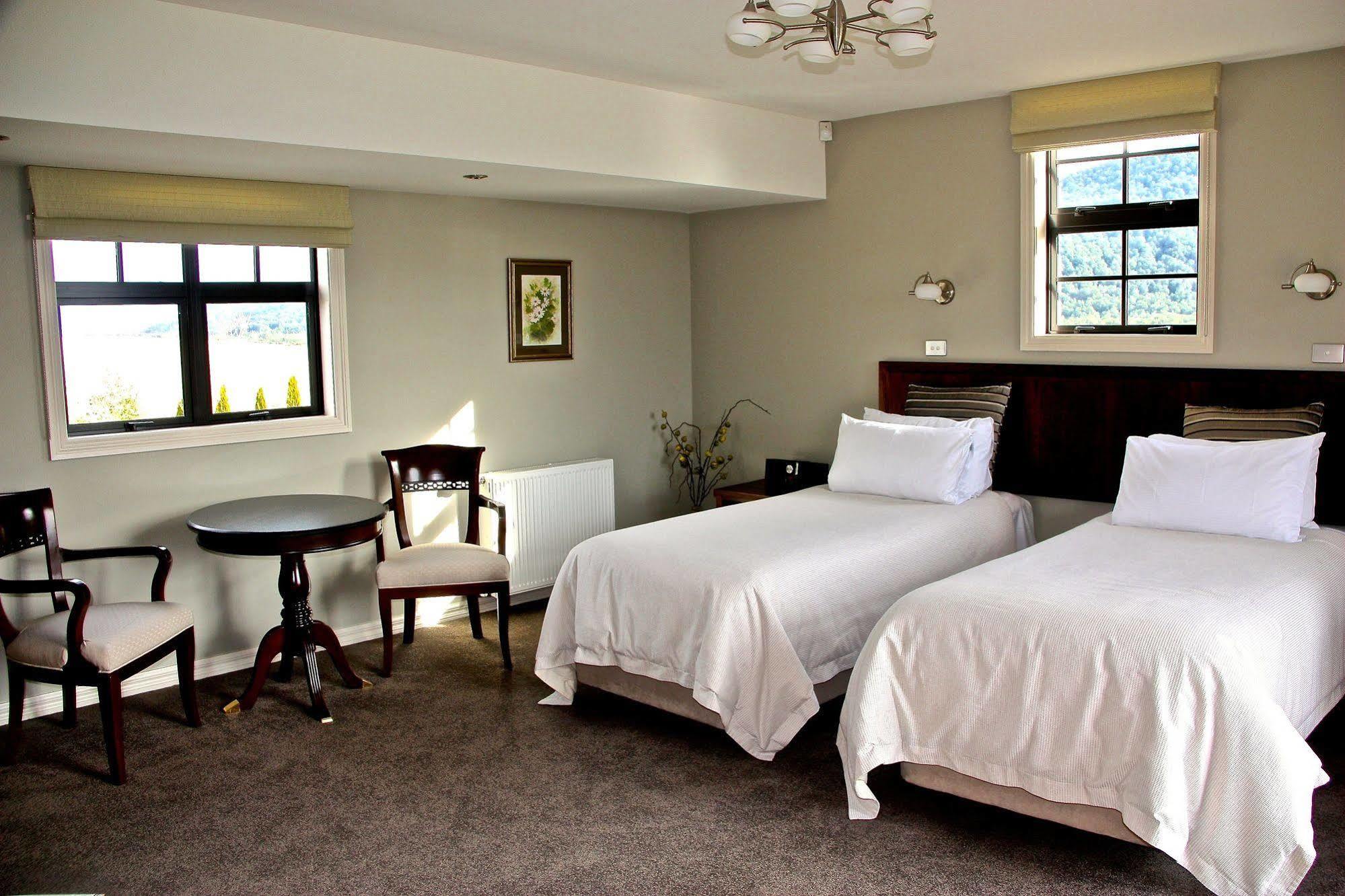 Dock Bay Lodge Те-Анау Экстерьер фото