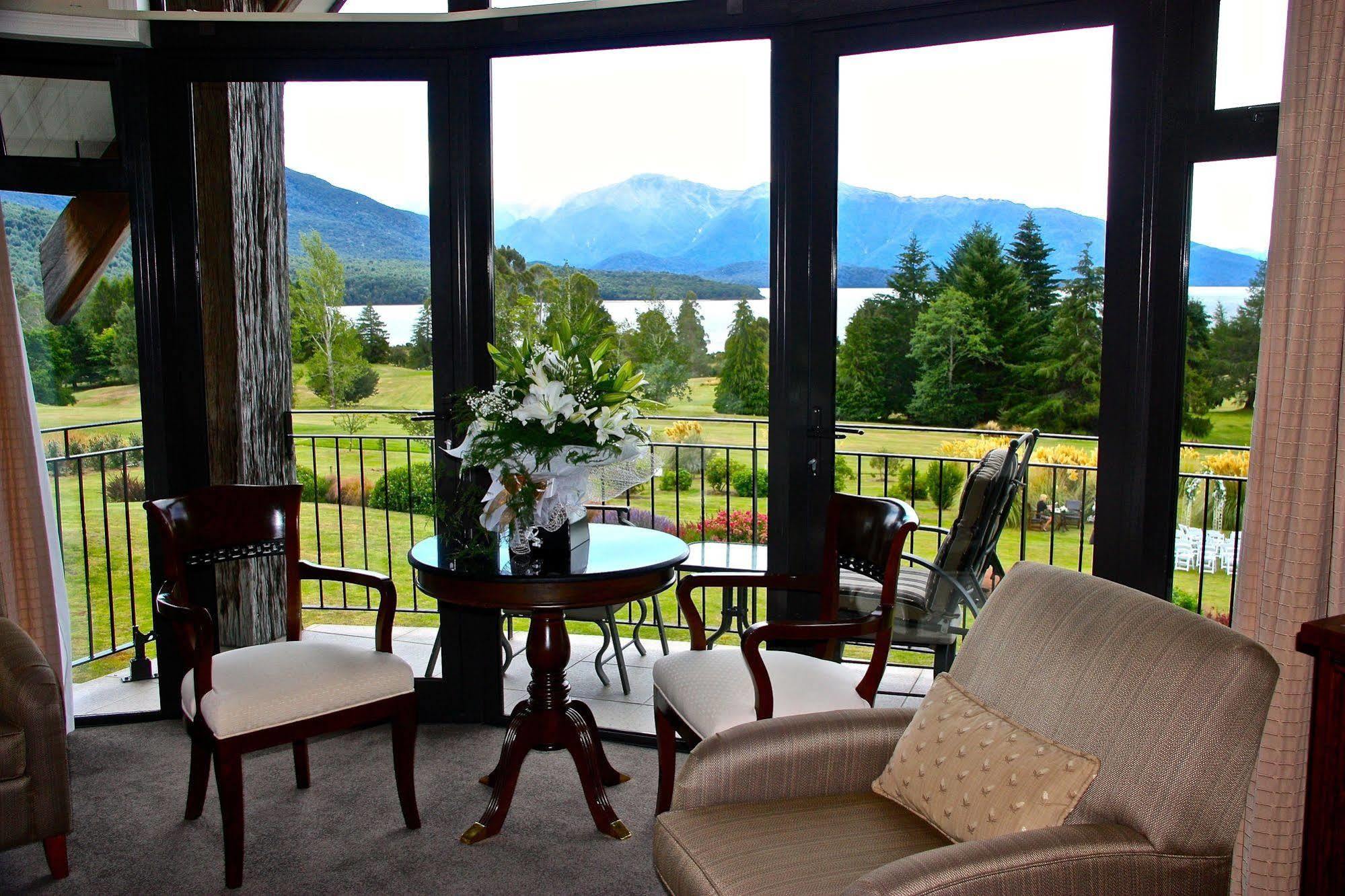 Dock Bay Lodge Те-Анау Экстерьер фото